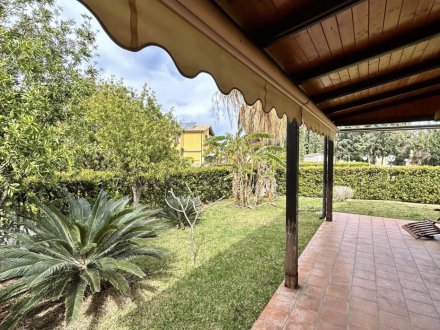 Imperia Resort - Villetta con ampio giardino